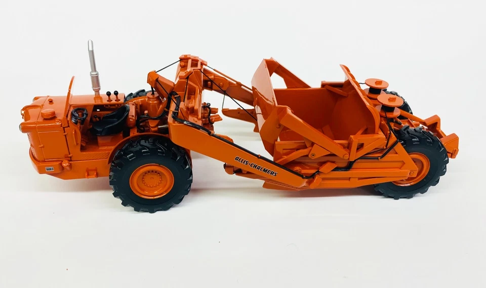 Allis Chalmers TS-300 Motor Scraper 1:50 Scale - Image 3 of 4
