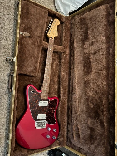 *RARE FIND* Fender Deluxe Series Toronado 2004 - Candy Apple Red w/hard case