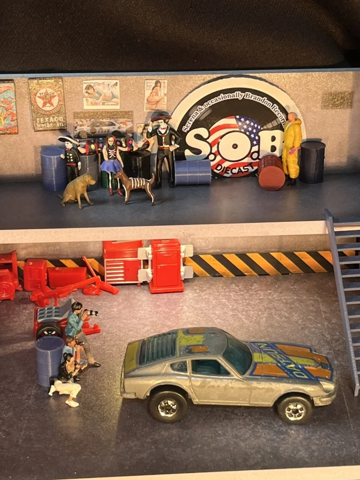 Hot Wheels Blackwalls 1976 Datsun Z Whiz 1:64 EX estado plata fundido a presión Foto 4 de 4