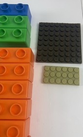 Lot of 35 Lego QUATRO Building Blocks Toddler PreSchool Large Chunky Bricks