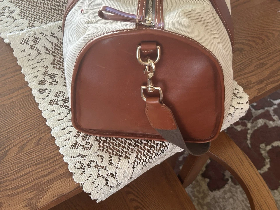 Dooney and Bourke Large Bowery Duffle Bag Canvas and Leather Excellent Condition - Image 3 of 4