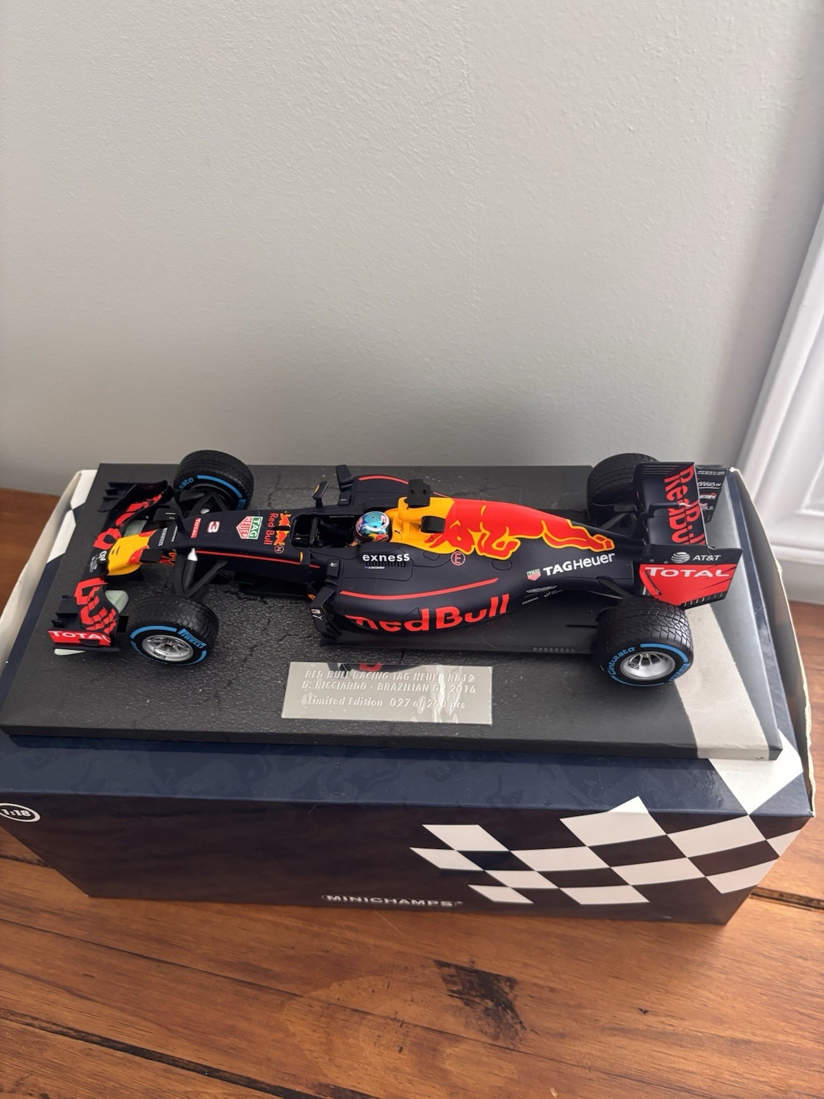 Picture 3 of 4