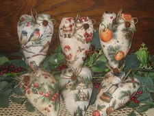 Rustic Cottage Christmas 6 Hearts Ornaments Wreath Accents Handmade Vintage Look