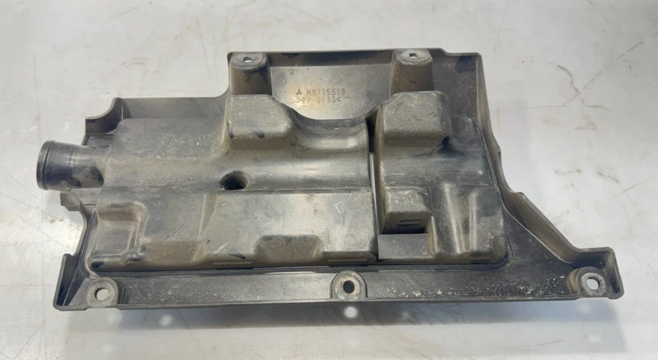 2004-2012 MITSUBISHI ECLIPSE/04-09 GALANT VÁLVULA CUBIERTA MOLDURA P/N MN115519 OEM USADO Foto 4 de 4