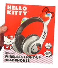 Hello Kitty Bluetooth Wireless Headphones Light-up On Ears Controls  Mic