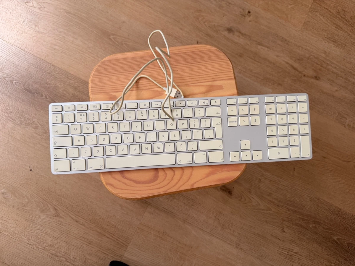 K0833 Apple USB Keyboard A1243 (11セット) K0833 Apple USB Keyboard A1243 (11セット) APPLE A1243 WIRED