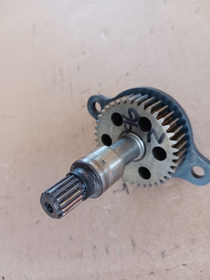 9397 Camaro Firebird LT1 V8 5.7L W/P Water Pump Drive Gear Drive Shaft