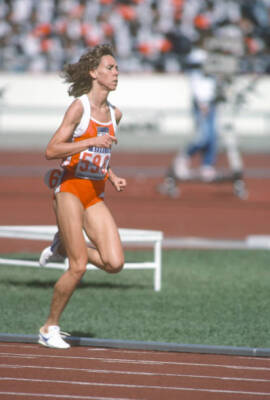 Long Distance runner Mary Decker United States competes duri Olympic '88 Photo 3