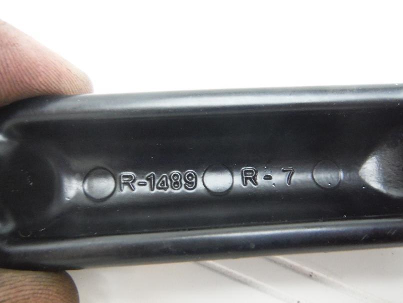 02 KAWASAKI NINJA ZX7R ZX750P RIGHT REAR PASSENGER FOOT PEG