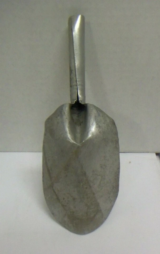 Harina de aluminio vintage, cuchara de azúcar 9 1/4" de largo X 3 1/2" de ancho X 1 1/4" de profundidad Foto 2 de 4