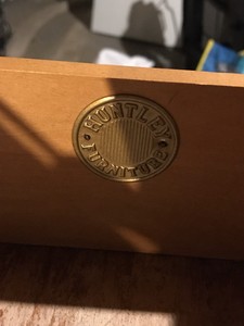 Antique Huntley Furniture 3 Drawer Hepplewhite Style Dresser W