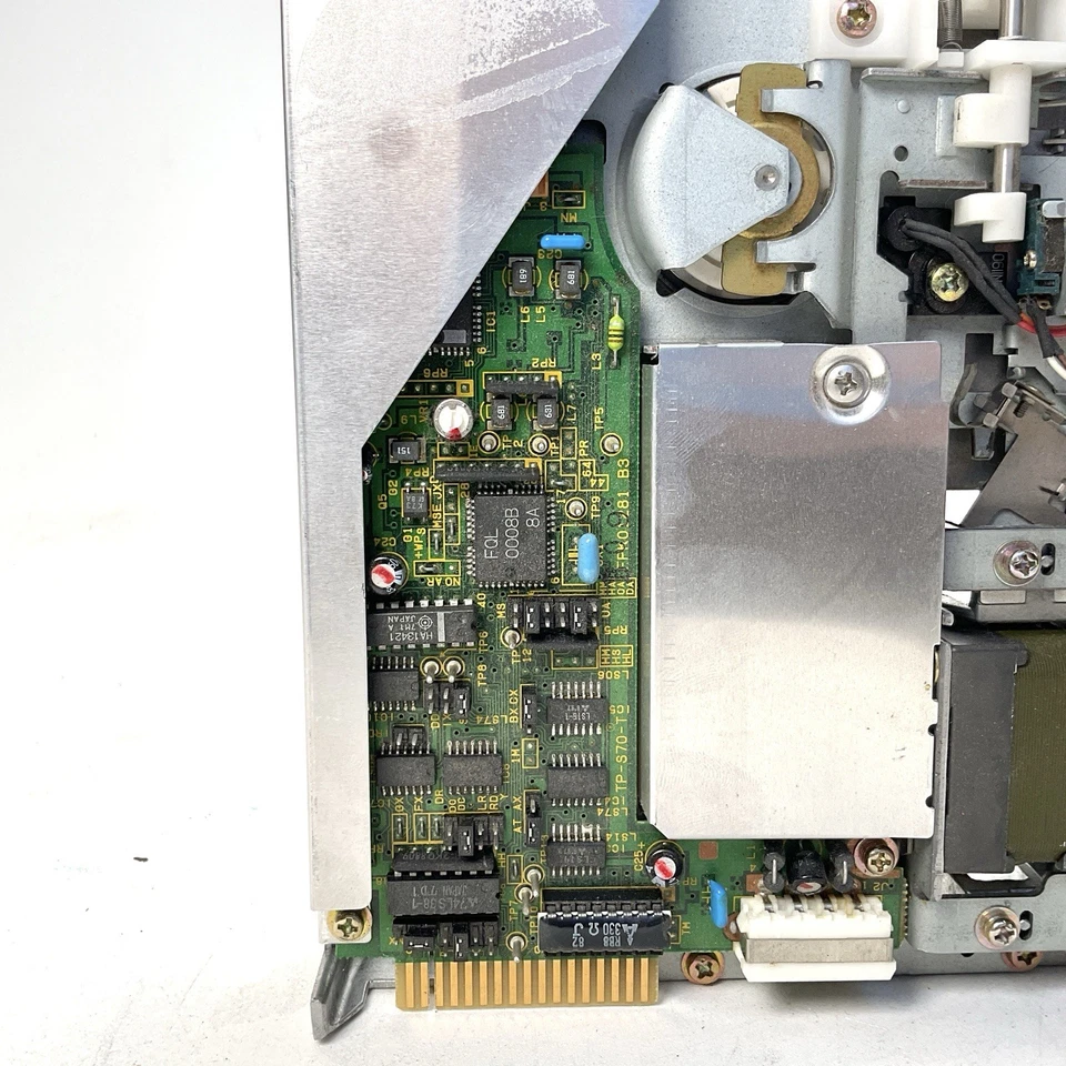 Unidad de disquete interna Hewlett Packard HP 0950-1871 5,25 pulgadas - Probada funcionando Foto 3 de 4