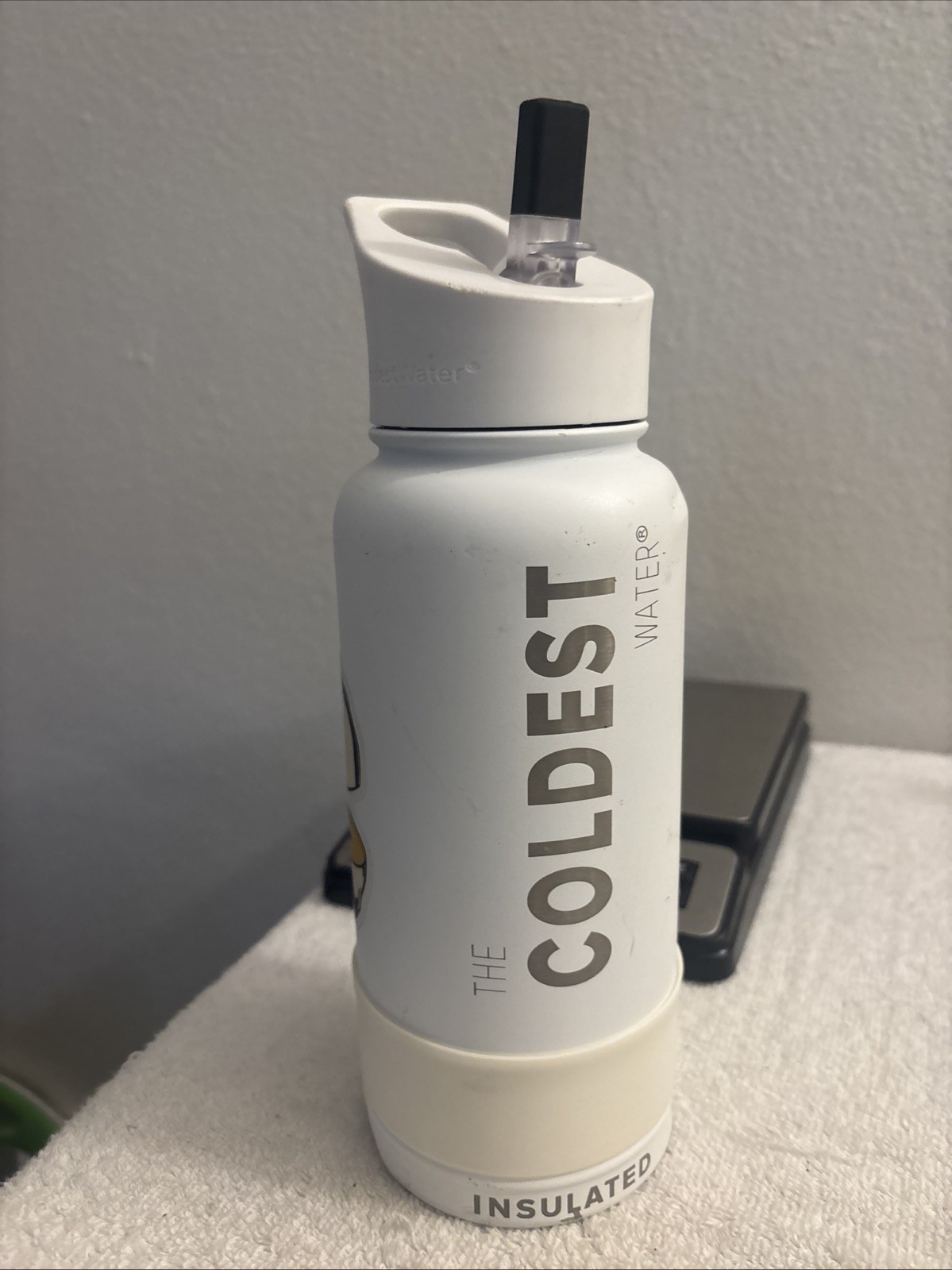 36oz Insulated Water Bottle Coldest Tumbler with Twist Top H