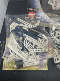 LEGO Star Wars R2-D2 (8009) Technic Set w/ Box & Manual &ndash; Complete Build