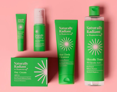 SUPERDRUG NATÜRLICH STRAHLEND Glykol Toner Pads Peeling Serum Öl Heißes Tuch Reinigung