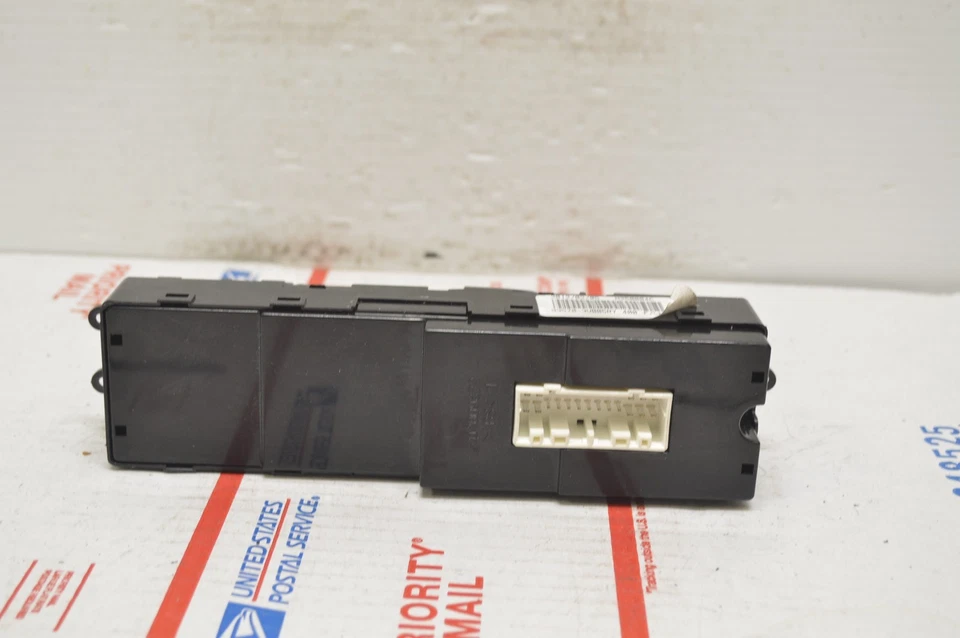 Hyundai Azera 2012 2013 ventana eléctrica interruptor maestro puerta ventana botón MM77#023 Foto 2 de 4