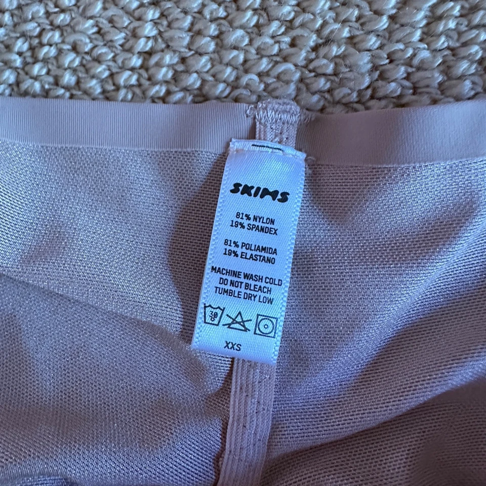 Mono de malla arcilla Skims, talla XXS nuevo Foto 3 de 3
