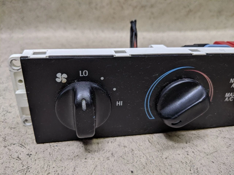 Calentador de control de temperatura para 98-11 FORD CROWN VICTORIA VIC b88-203045 Foto 2 de 4