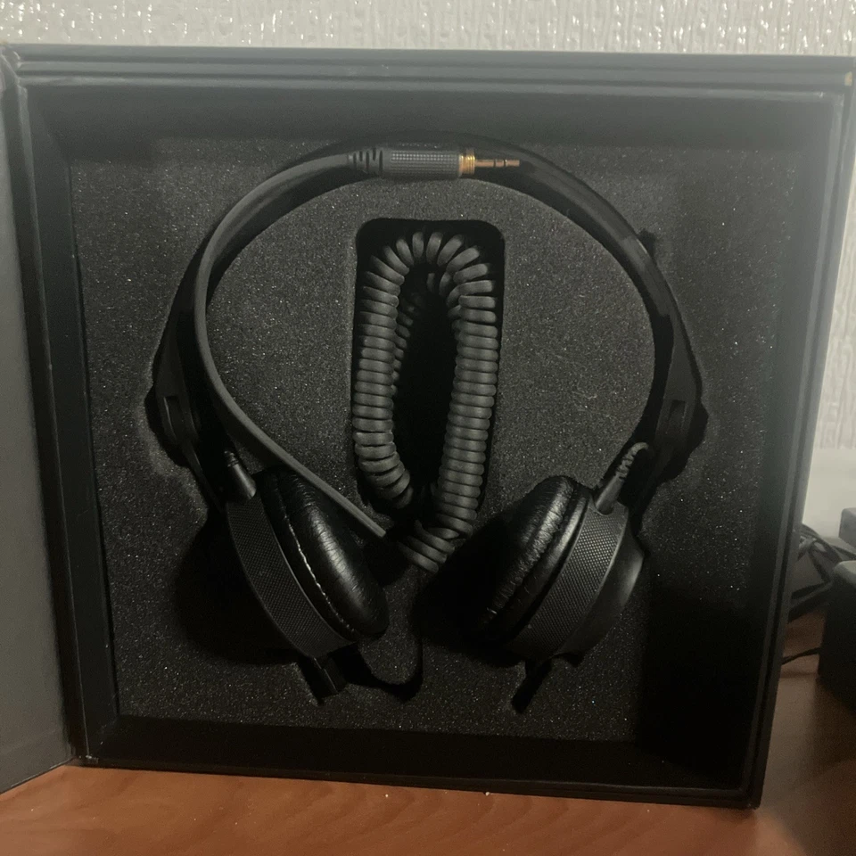 Pioneer Model Number # HDJ-C70 DJ Bluetooth Headphones Black Colored - Image 2 of 4