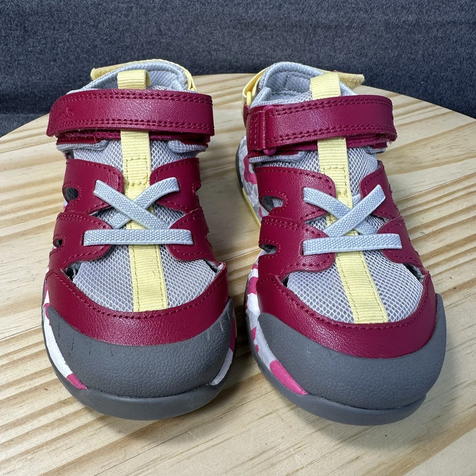 NUEVO Clarks Niña Steggy Roar Niños Sandalia Rosa Talla 10.5 M Comodidad Vegano Zapato Foto 2 de 4