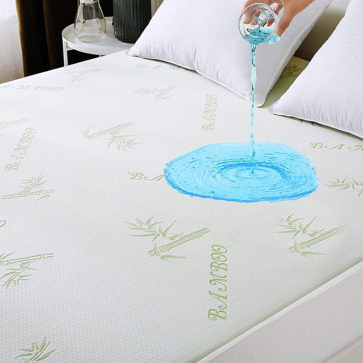 MUXHOMO King Waterproof Mattress Protector, Cooling Bamboo