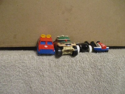 HOT WHEELS NINTENDO MARIO KART LOT OF (4) DIFFERENT SUPER MARIO VEHICLE CARS