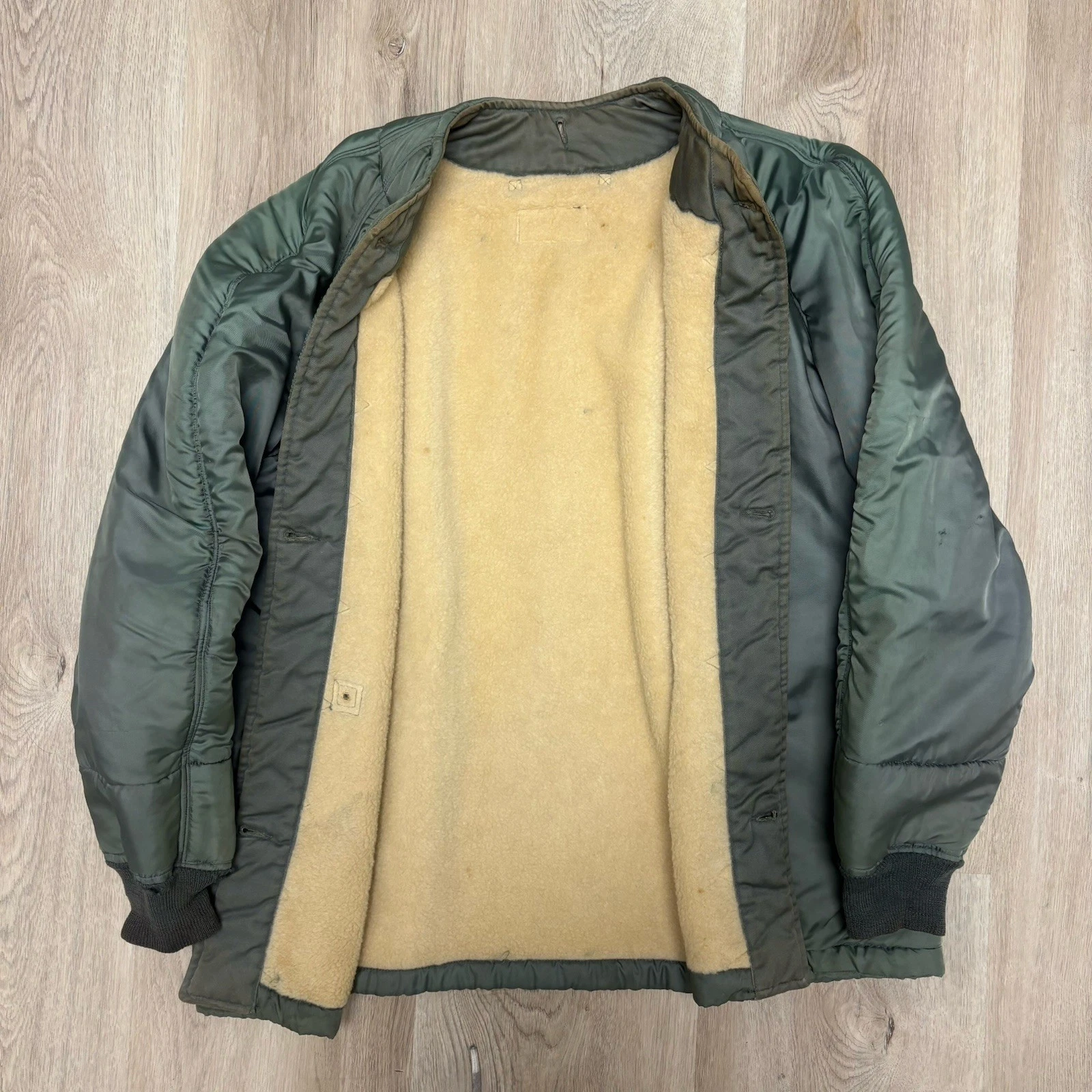 Vintage 1950’s Military Jacket Liner Mens Medium Green Quilted Aero-Fab USAF - product detail image 2