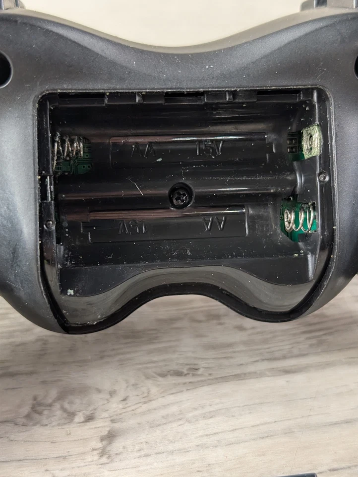 Controlador de acción inalámbrico Logitech PS2 con dongle Foto 3 de 4