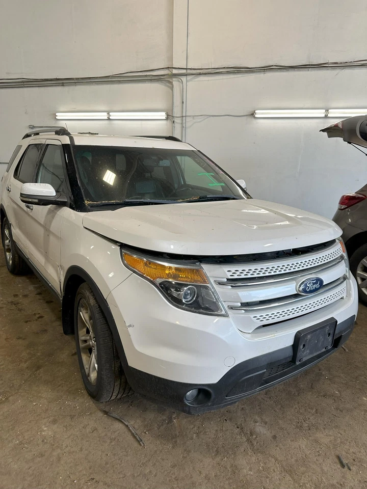 Conjunto de filtro de aire usado se adapta a: Ford Explorer 2012 3,5 L sin turbo grado A Foto 2 de 4