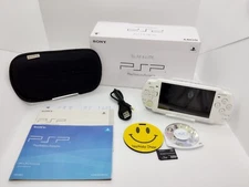 Pearl White Sony PSP 2000 System w/ Charger  Region Free  Import [w/Box]