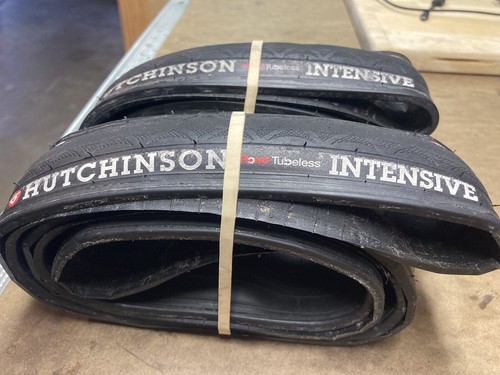 2 - Hutchinson Intensive 700c x 25mm Tubeless Black Road Bike Tire - Picture 5 of 6