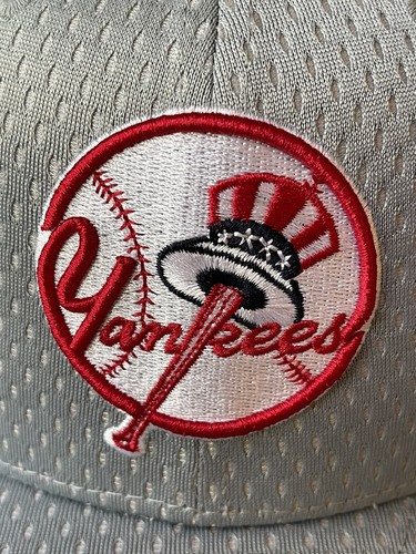 New York Yankees New Era 59Fifty Cap Hat MLB Gray Mesh Classic Logo Size 8 Rare - Picture 9 of 9