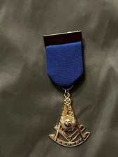 Past Master with Square Jewel Ribbon Pin Masonic Freemason Fraternity NEW!