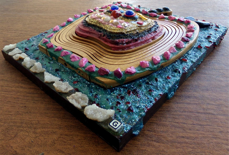 MASCARILLA CABEZA MANZANA MADERA Arte Popular Original, Glenn Shiring 2023, Medios Mixtos 12x14" Foto 2 de 4