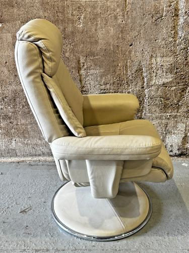 Contemporary Recliner Lounge Chair with Footstool - Picture 10 of 10