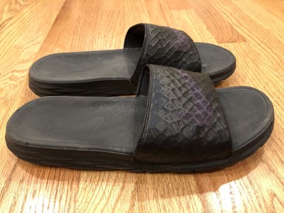 nike men's benassi solarsoft slide athletic sandal