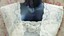ANCIEN empiècement de ROBE en DENTELLE de CALAIS BLONDE vers 1930, Jamais monté!
