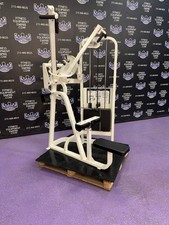 Cybex VR2 Bilateral Diverging Lat Pulldown