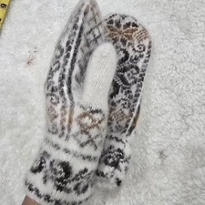 Handmade Goat Down Mittens - Ultra Soft Winter Gloves - Fair Isle Nordic Pattern