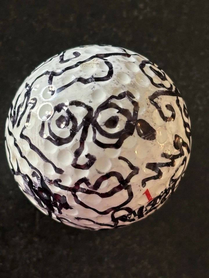 James RIZZI: Golfball „FACES“, handbemalt & handsigniert, Unikat - Bild 2 von 4