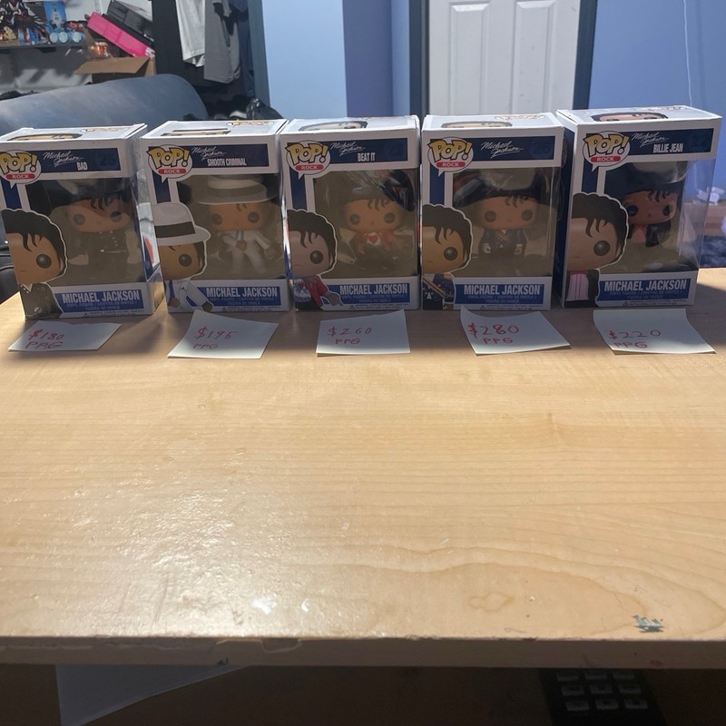 Funko Pop! Vinyl: Michael Jackson’s Funko Bundle Of 5
