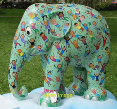 Foto 12x8 gemalter Elefant ''Elefun'' im Green Park Dies ist von Rosie Brooks c2010