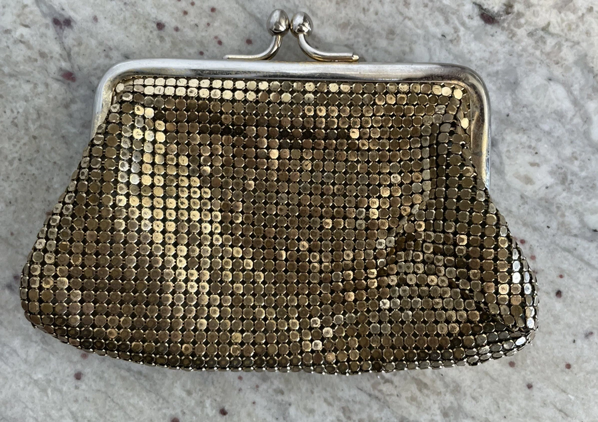 Vintage Collectible Handbags: Metal Mesh Purses and Handbags -  SavvyExaminer.com