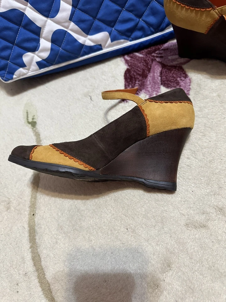 Gamuza cuña multicolor Kenneth Cole Reaction marrón/amarillo/naranja, talla 7 Foto 3 de 4