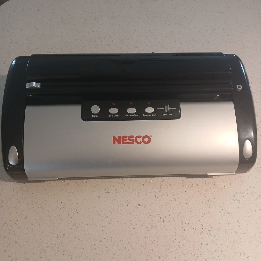 Nesco Vacuum Sealer Electic Model VS-02 Food Vacuum Sealer