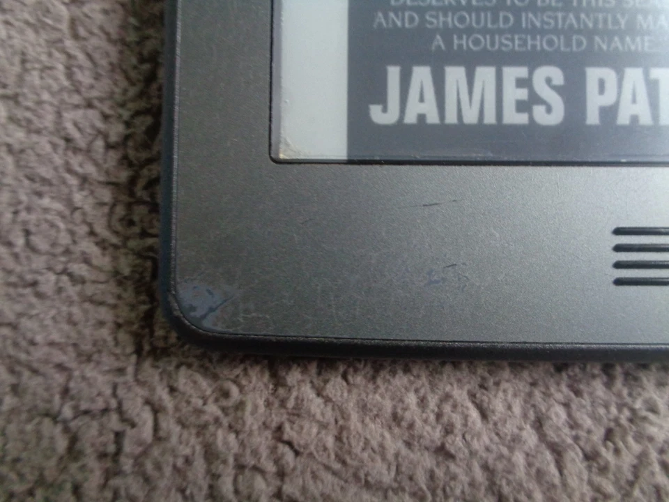 Amazon Kindle Touch 4th Generation 4GB e-reader with over 1400 Books - Image 3 of 4