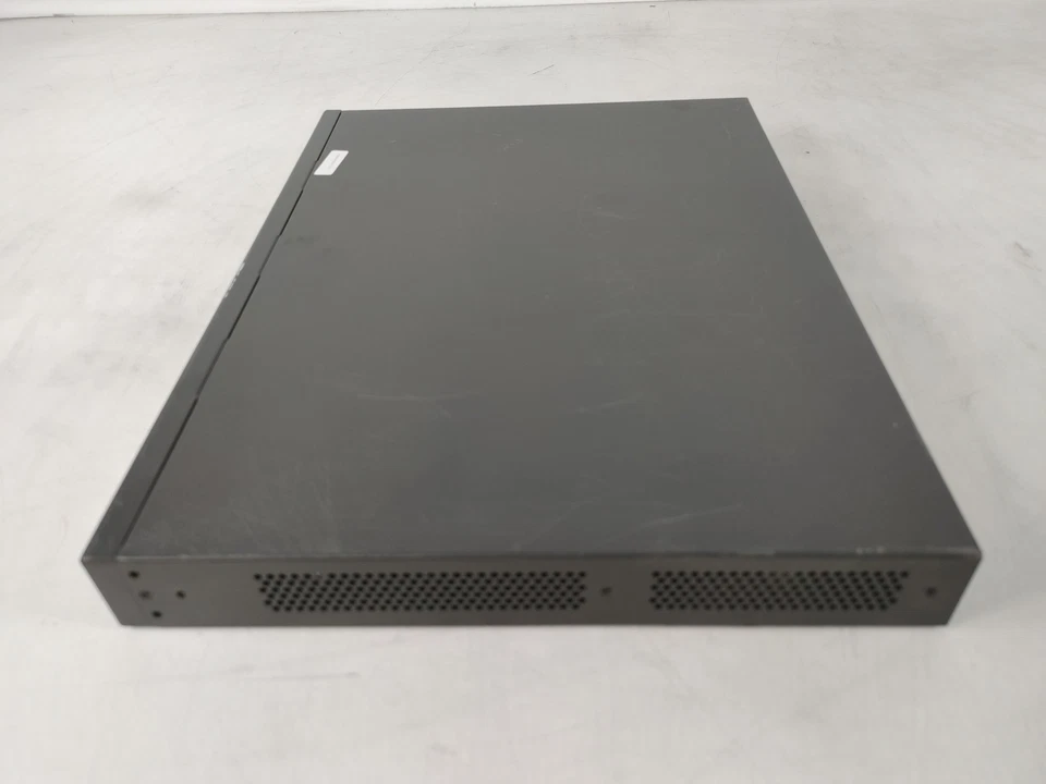 TP-Link JetStream TL-SG3452P 52-Port Gigabit Ethernet Managed PoE+ Switch - Image 4 of 4