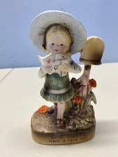 Hallmark greetings ￼Figurine Valentine Spring ❤️  Good Morning Have A Nice Day