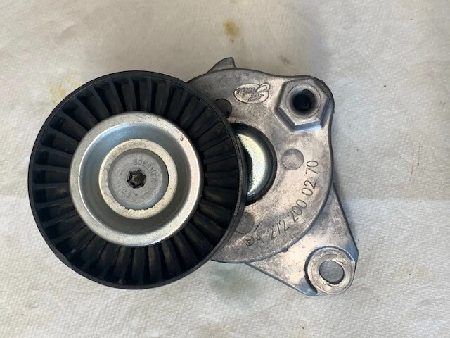2007 MERCEDES ML 350 W164 ENGINE FRONT BELT TENSIONER PULLEY 