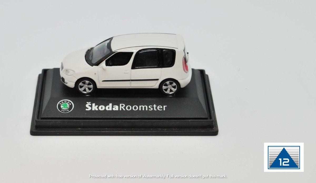 Škoda Roomster ミニカー 7台セット 1/72